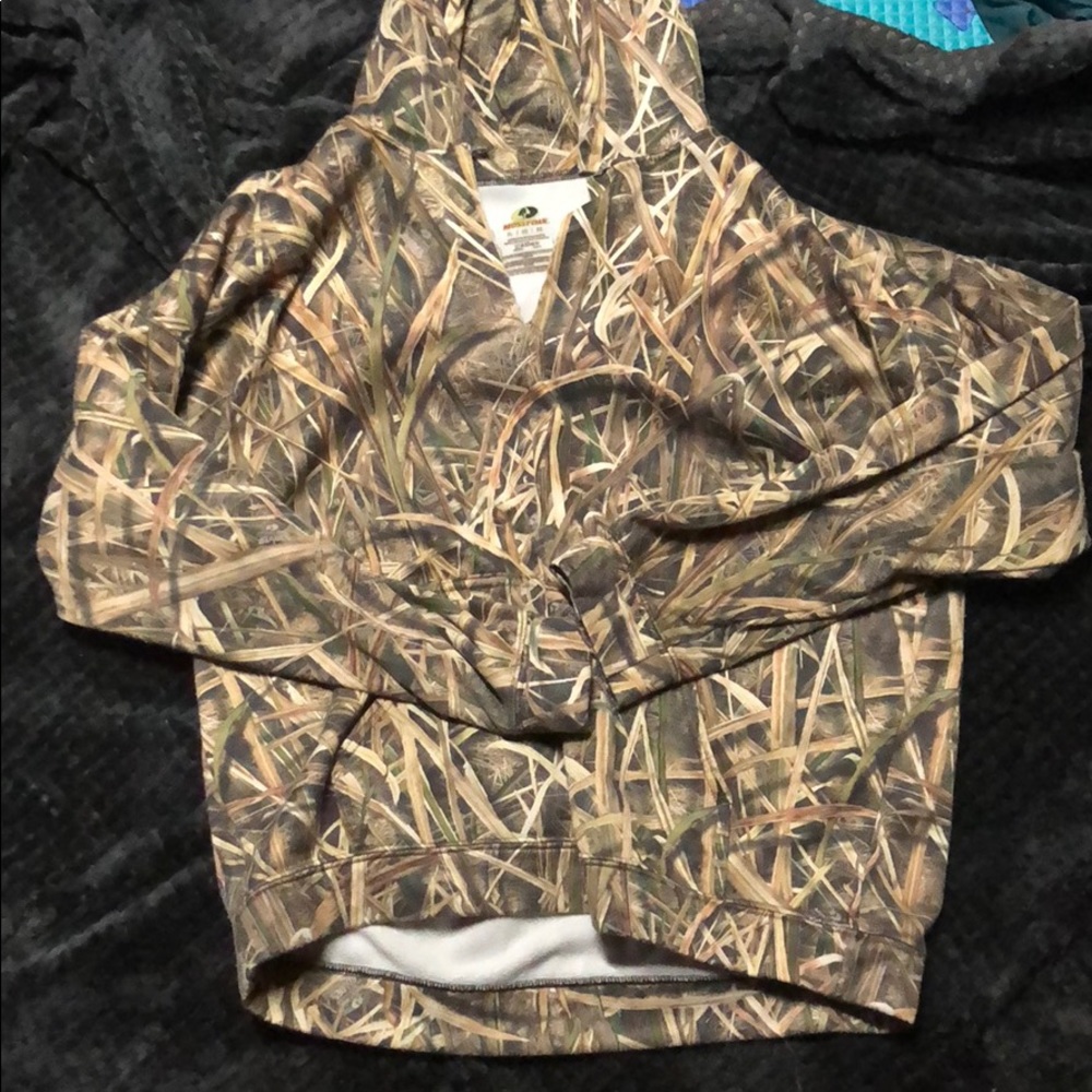 Mossy-oak camo sweatshirt